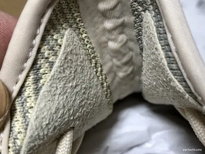 Citrin FW3042 V2 Boost Adidas 350 Yeezy 0501